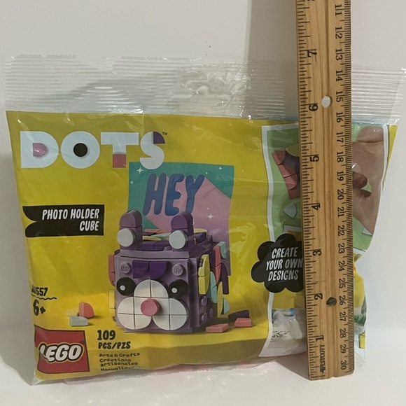 Lego DOTS Photo Holder Cube - Picture 4 of 4